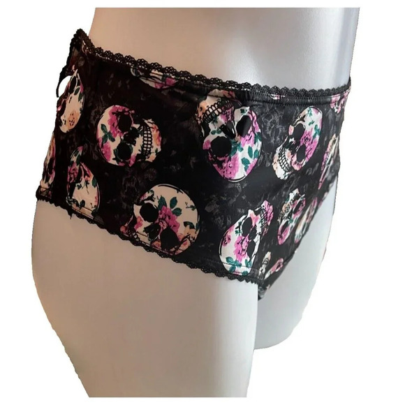 Torrid +4 Black Floral Skull Scallop Lace Waistband Caged Back Hipster Panties - Picture 3 of 5